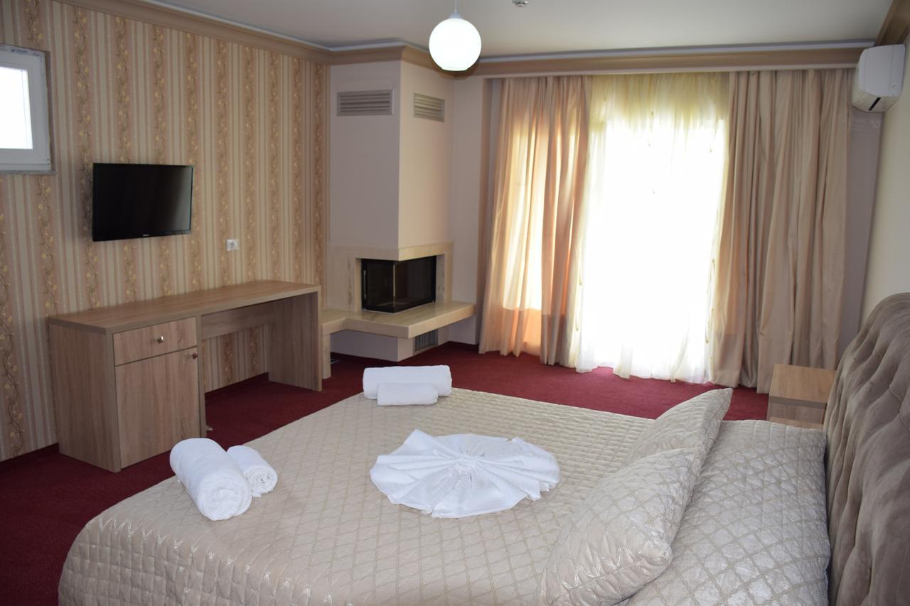 Hotel Pogradeci 2 Экстерьер фото